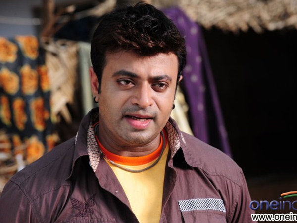 മലയാളത്തിന് പുറമെ