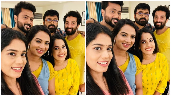 രണ്ട് ചേരിയിലുള്ളവര്‍ ഒരുമിച്ച് 