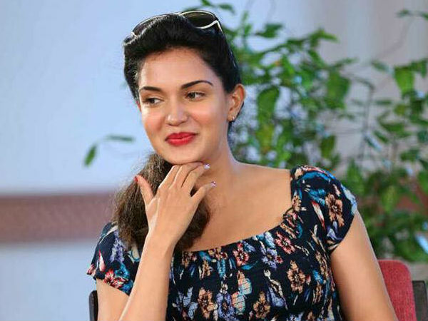 റിലേറ്റ് ചെയ്യുന്നത് കൊണ്ടാകും