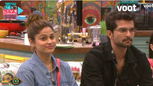 ശില്‍പ്പ ഷെട്ടിയുടെ സഹോദരിയും നടിയുമായ