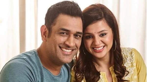 ധോണിയുടെ വിരമിക്കലിന് ഒരു വയസ്