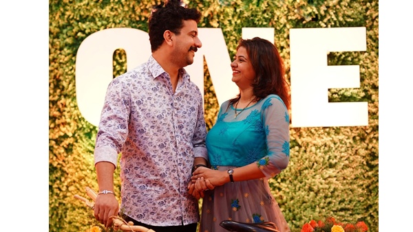   കുടുംബത്തിനൊപ്പം പിഷാരടി 