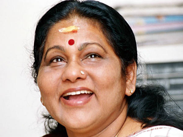 ശ്രീവിദ്യയെ  വീണ്ടും പ്രണയത്തിലായി 