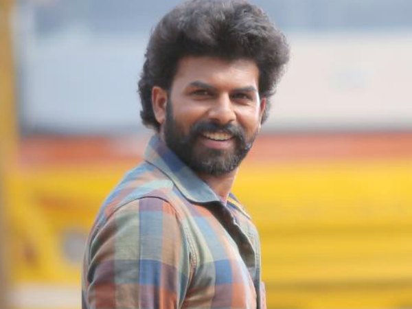 കമന്റിന് മറുപടിയുമായി സണ്ണി 