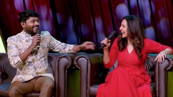 ഗായകർക്കിടയിലെ സൌഹൃദ കൂട്ടായ്മ 