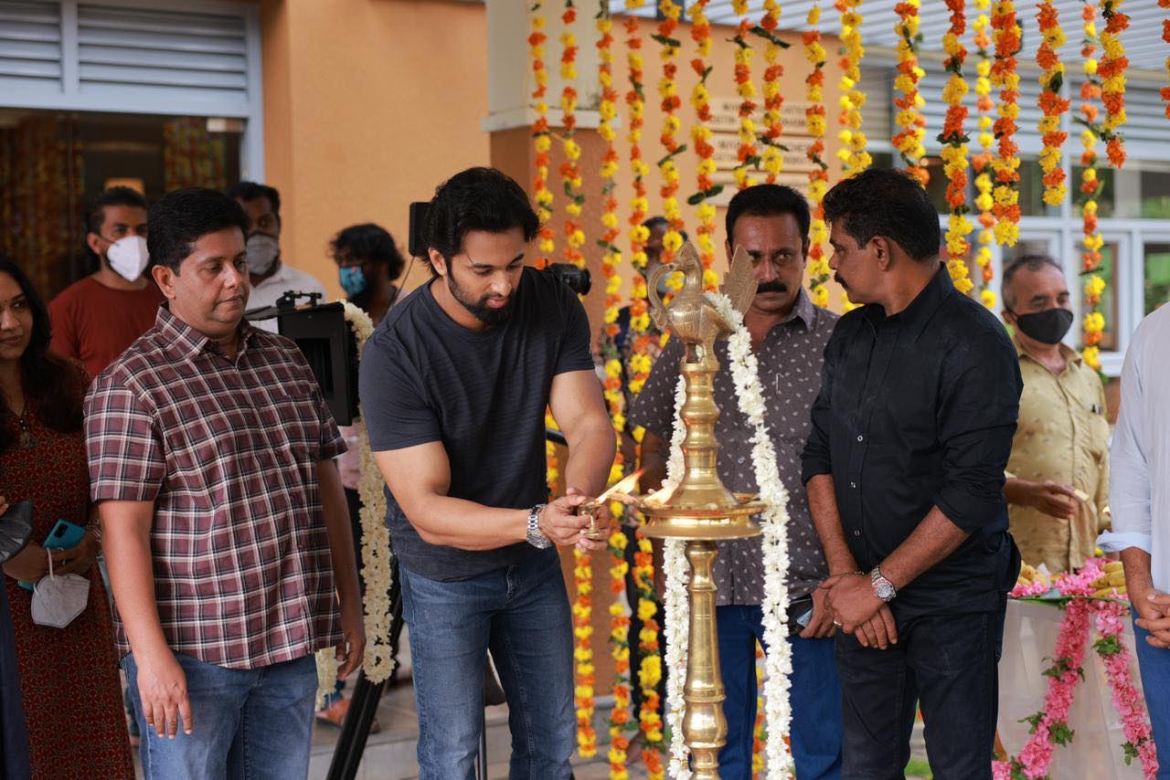 unni mukundan birthday, unni mukundan films, unni mukundan photos, unni mukundan, 12th man movie, 12th man movie , ഉണ്ണി മുകുന്ദൻ പിറന്നാൾ, ഉണ്ണി മുകുന്ദൻ ഫോട്ടോകൾ, ഉണ്ണി മുകുന്ദൻ, മേപ്പടിയാൻ സിനിമ