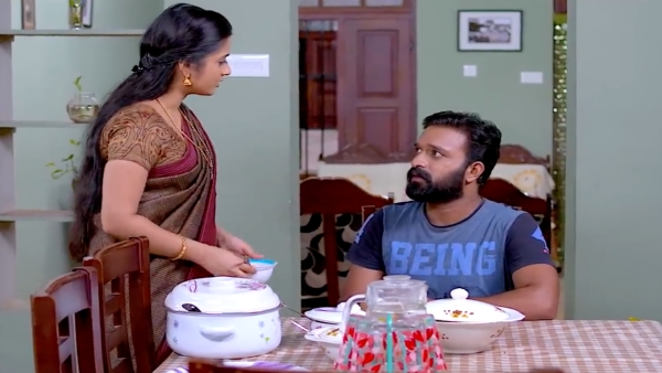 ഒന്നുമറിയാതെ അഞ്ജലി