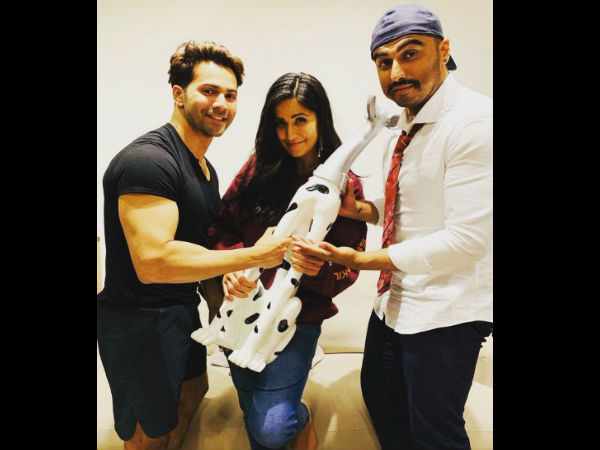 വീ ലവ് കത്രീന കൈഫ് ക്ലബ്ബ്