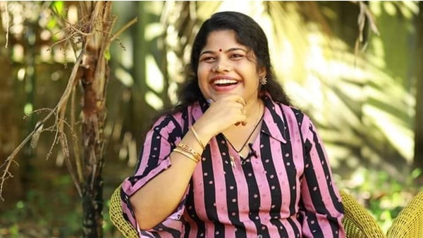 പെണ്‍കുട്ടിയുടെ അമ്മ