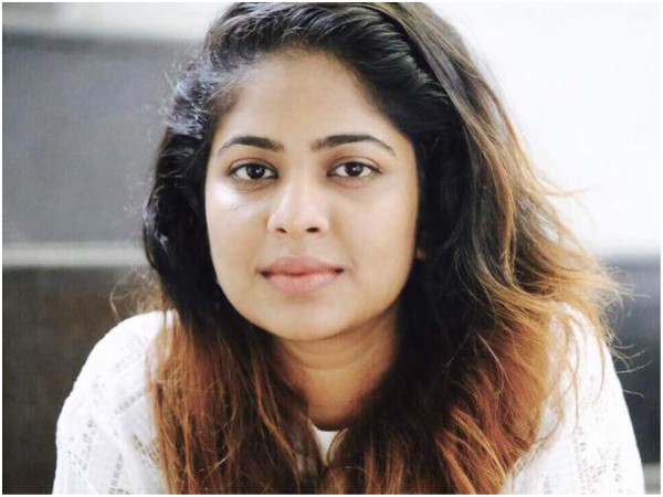 ഇത് 2021 ആണെന്ന്  ഓര്‍മ്മിപ്പിക്കുന്നു