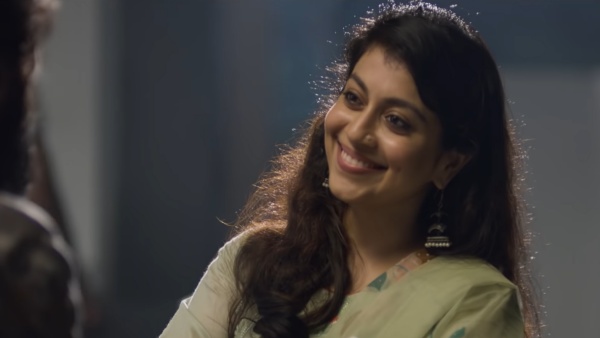 പാൽനിലാവിൻ... (കാണെക്കാണെ)