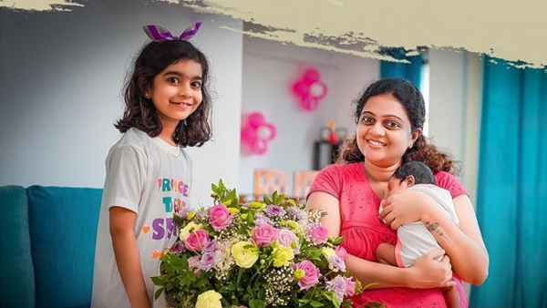 പത്മയും കമലയും തമ്മില്‍ എട്ടു വയസ്സിന്റെ വ്യത്യാസമാണുള്ളത്