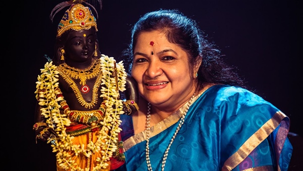 കെ എസ് ചിത്ര പാടിയ പാടിയ പാട്ടിനെ കുറിച്ച് രവി മേനോൻ