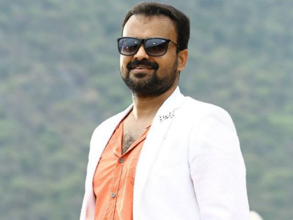 ഡേറ്റ് കൊടുത്തത് മഞ്ജു വാര്യര്‍ക്ക് അല്ലായിരുന്നു