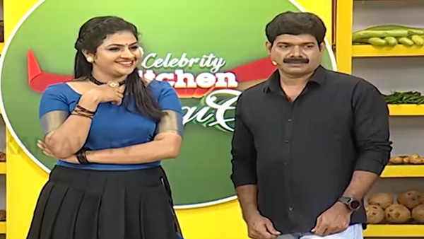 പൊട്ടിക്കരഞ്ഞ് കൊണ്ട് അപ്സര 