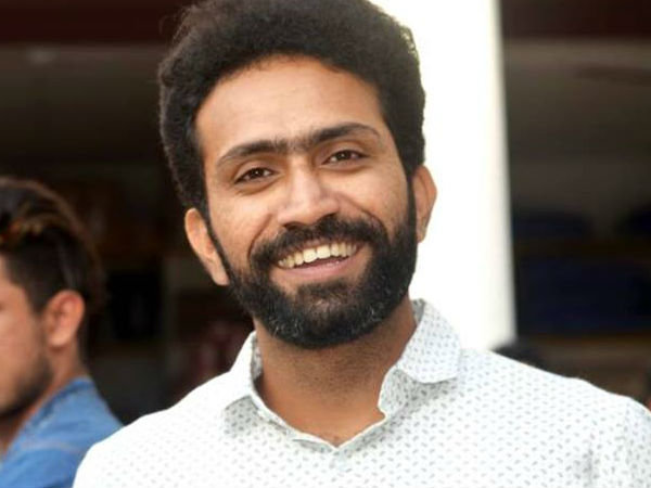 അഭിനേതാവ്