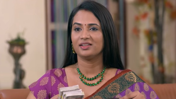 500 തികച്ച് കുടുംബവിളക്ക്