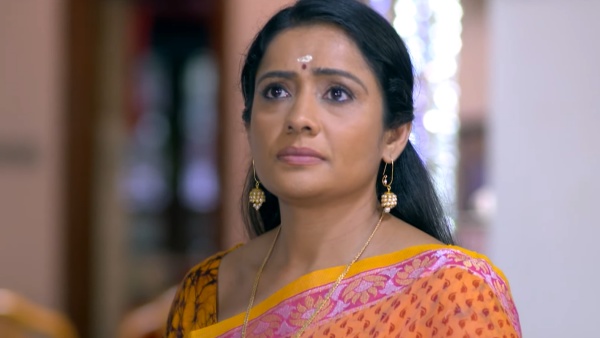 സുമിത്രയെ വെല്ലുവിളിച്ച് സാവിത്രി