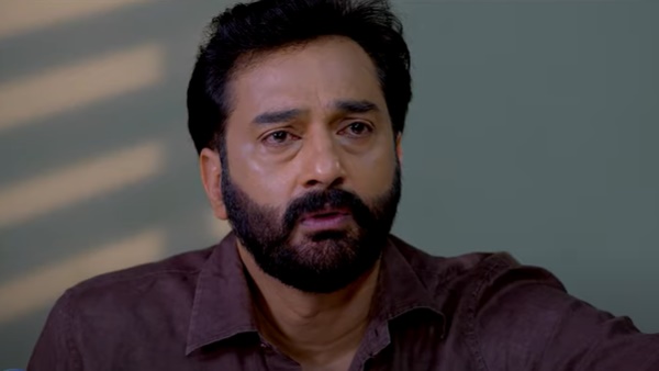 ബാലനേയും ദേവിയേയും