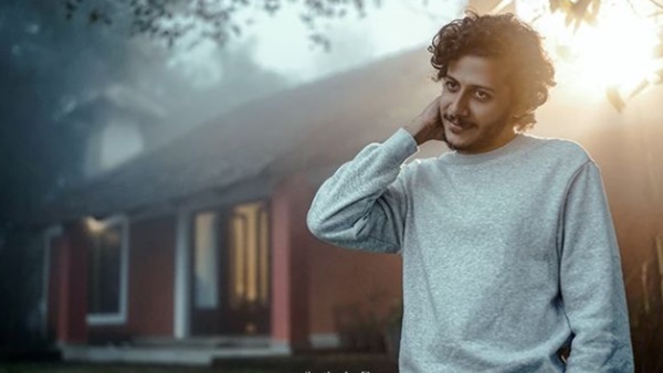 ഇഷ്ടത്തിന് പുറകെ
