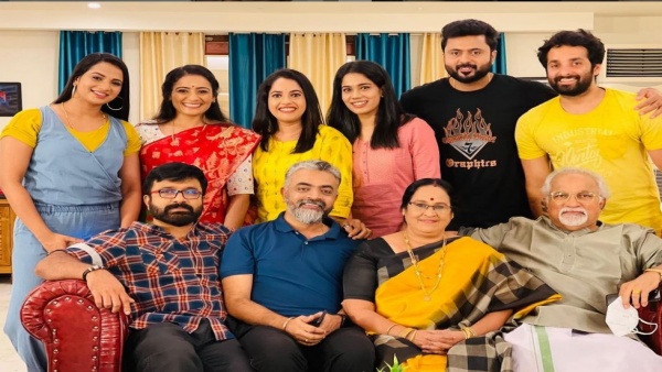 കുടുംബവിളക്കിലെ അനിരുദ്ധ്