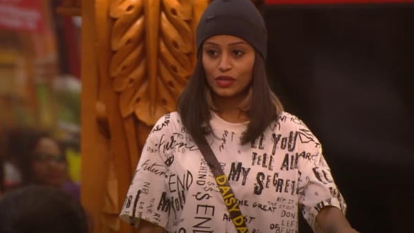 കളറായി മാറി