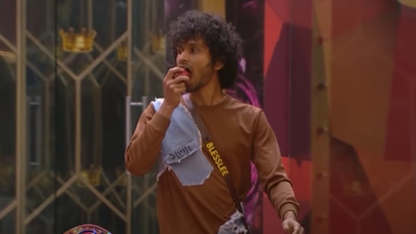 വിജയശ്രീലാളിതനായ ബ്ലെസ്ലി