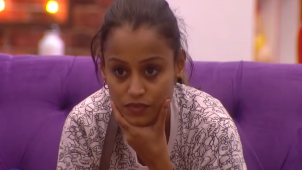 ഒറ്റപ്പെട്ട് ലക്ഷ്മി പ്രിയ