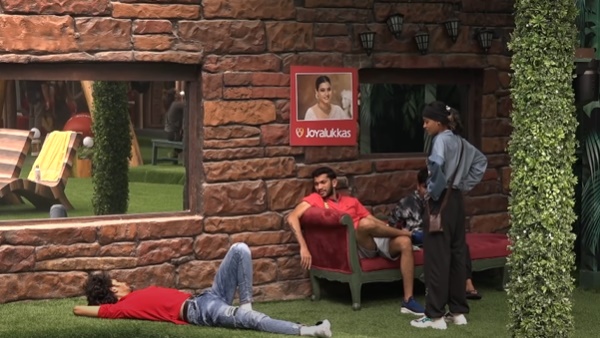 സിഗരറ്റ് വലിക്കണം