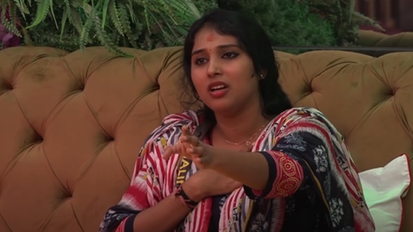 ശാലിനി
