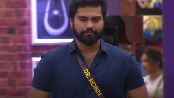 റോബിൻ പുറത്തുള്ള കാര്യങ്ങൾ എല്ലാം നല്ലപോലെ മനസിലാക്കുന്നു