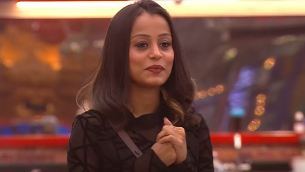 അമ്മയേയും സഹോദരിയേയും കുറിച്ച്