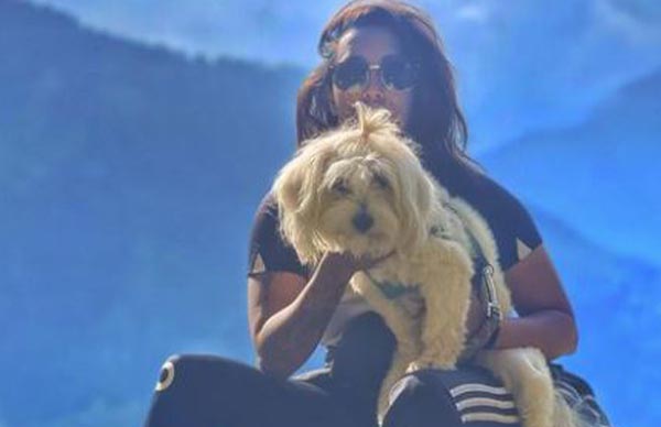 മോഹൻലാൽ ജാസ്മിന് ഒരു അപ്രതീക്ഷിത സമ്മാനവും നൽകി