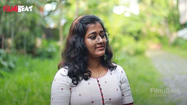 ആ സൗഹൃദം പിന്നീട് പ്രണയത്തിലേക്ക് കടക്കുകയായിരുന്നു