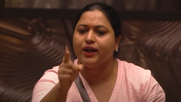  ലക്ഷ്മി പ്രിയയ്‌ക്കെതിരെ