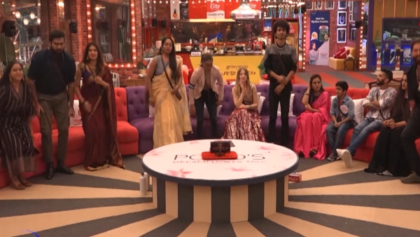 റിയാസ് സലീം സീക്രട്ട് റൂമിൽ