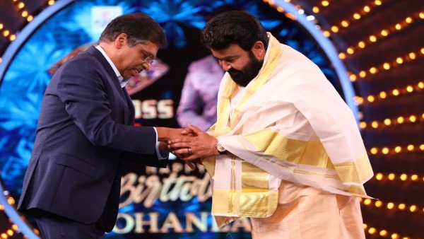 പാട്ടും നൃത്തവുമായി മത്സരാർഥികൾ