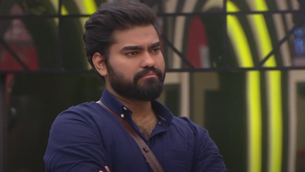 കളിക്കാനല്ലേ വന്നത്