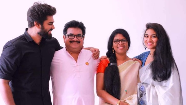 ഞാൻ കൈയ്യടി മേടിക്കാനല്ല ഇരിക്കുന്നത്