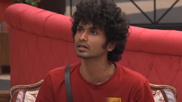 ശൂന്യതയില്‍ നിന്നും പ്രശ്‌നങ്ങള്‍ 