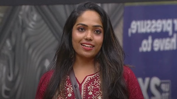 അവരോടെല്ലാം നിമിഷ ഇപ്പോൾ മറുപടി നൽകിയിരിക്കുകയാണ് ഇൻസ്റ്റാഗ്രാം സ്റ്റോറിയിലൂടെ