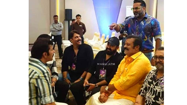 നടന്‍ ടിനി ടോമും അമ്മയില്‍ നിന്നുള്ള ഫോട്ടോ പങ്കുവെച്ചിരുന്നു