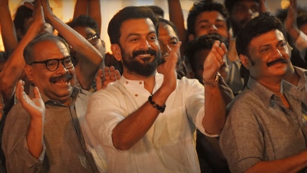 പൂച്ചെണ്ട് പൃഥ്വി അര്‍ഹിക്കുന്നുണ്ട്