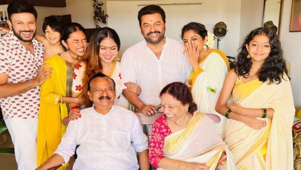 കുടുംബസമേതം ഒത്തുകൂടുമ്പോൾ 