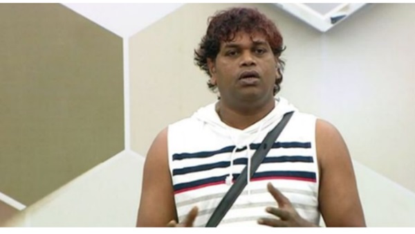 'ഇന്റർവ്യൂമായി ബന്ധപ്പെട്ടതല്ലാതെ കുറേക്കാര്യങ്ങൾ അദ്ദേഹം എന്നോട് പറഞ്ഞു'