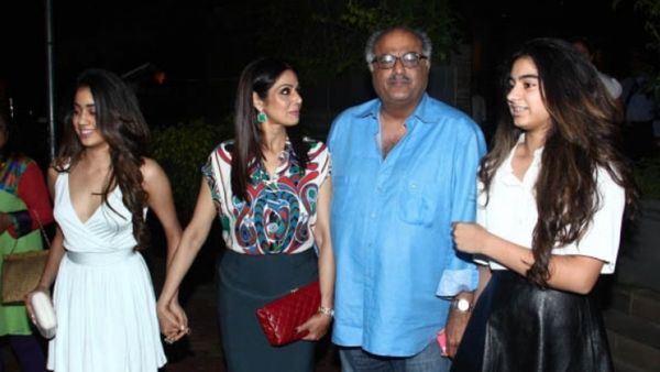 ജാൻവി അഭിനയം തിരഞ്ഞെടുത്തപ്പോൾ ഏതൊരു അമ്മയെയും പോലെ ഞാനും അൽപം പൊസസീവായി