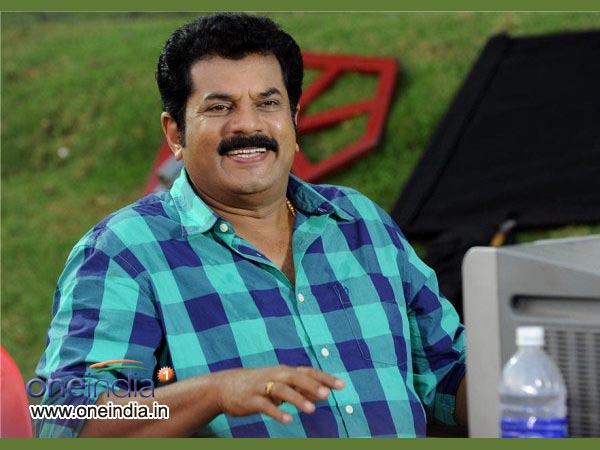  കലാകാരന്‍ ആകേണ്ട കൈ