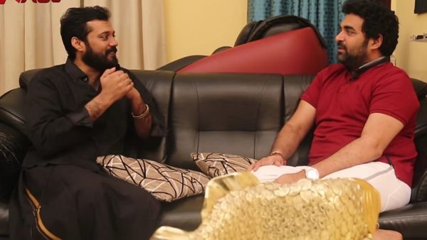  ബാലയും ഗോപി സുന്ദറും തമ്മിലുള്ള ഒരു അഭിമുഖവും ഇപ്പോൾ സോഷ്യൽ മീഡിയയിൽ വൈറലാവുകയാണ്