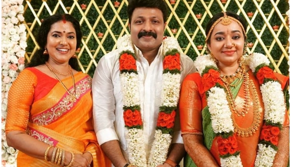 ചന്ദ്ര ലക്ഷ്മണിൻ്റെ വളൈക്കാപ്പ് ചടങ്ങിൽ രശ്മി പങ്കെടുത്തിരുന്നു