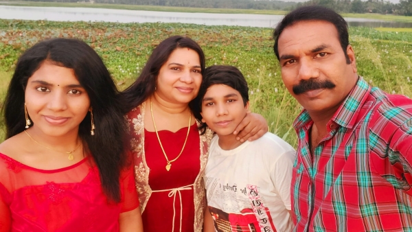 ആരും നിയന്ത്രിക്കാനില്ലാത്ത കുട്ടിക്കാലമായിരുന്നു